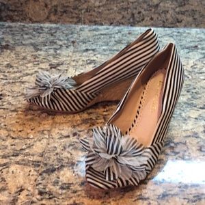 Striped Wedges NWOB